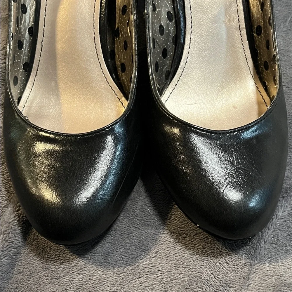 Fergalicious Black Polka-Dot Cutout Round-Toe Pumps - Picture 4 of 9